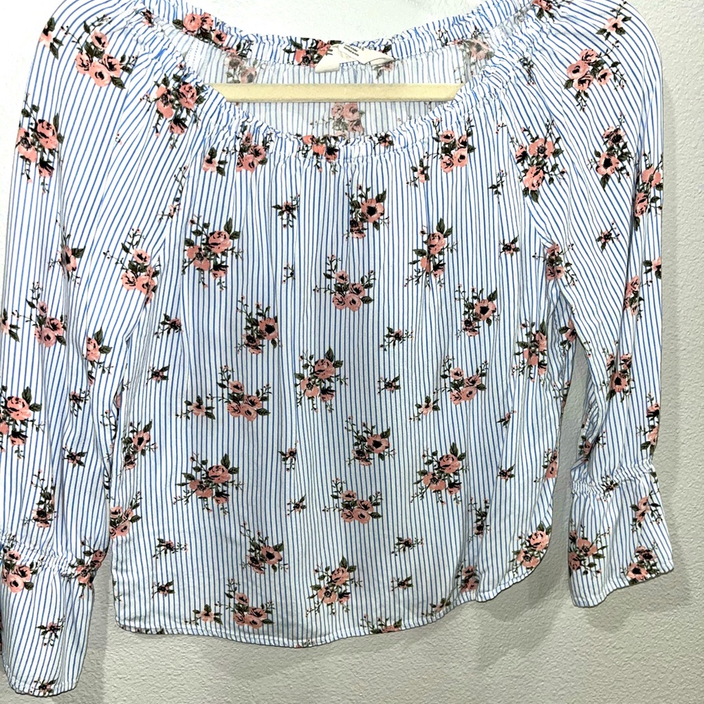 #8 Junior’s Cropped 3/4 Sleeve Light Blue Striped Floral Blouse